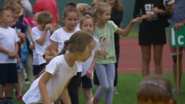 Group of Schoolboys Participates in Sprint — Stockvideo