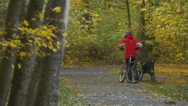 Tourist Takes Backpack Walks Park Loneliness Solitude Young Man Riding — Stock video