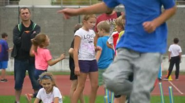 Adam doğruluk performans egzersizleri gözlemler