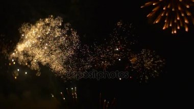 Havai fişek yanıp söner gibi büyük ölçekli para uzak romantik kadın için pahalı hediye akşam atma bir parlak elmas piroteknik Haritayı kutlama
