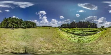 360 vr Plyasheva alan güzel Video Historical yeri görme güneşli bir günde Kozaks alan Berestetskaya savaş taze renkleri turizm Ukrayna