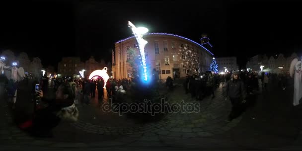 360Vr Video Saint Nicholas 'Day in Opole Poland Man Filming Night Christmas Cityscape Carnival Celebration Old Buildings in Downtown Families Kids — Stok Video