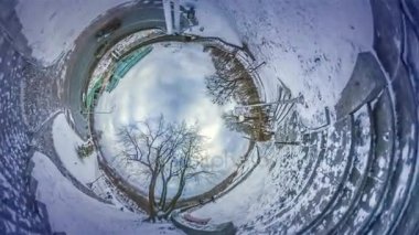 Delik gezegen 360 derece kış zafer kare Kiev Cityscape erken Bahar binalar ve ulaşım çıplak dal ağaçlar kar üzerinde bir yere seyahat Ukrayna