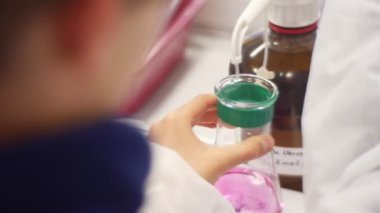 Yeni bir tıbbi anlamı oluşturulması üzerinde çalışmak