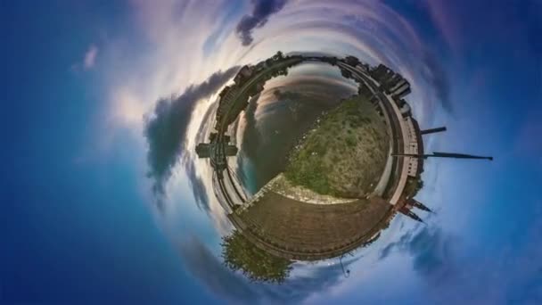 360 Grados Panorama Del Parque Ciudad Con Río — Vídeos de Stock