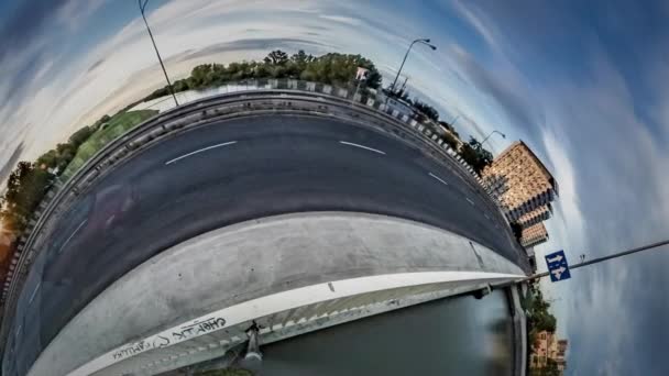 360 Grados Panorama Del Puente Sobre Río Ciudad — Vídeos de Stock