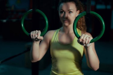 Jimnastik halkaları eğitim