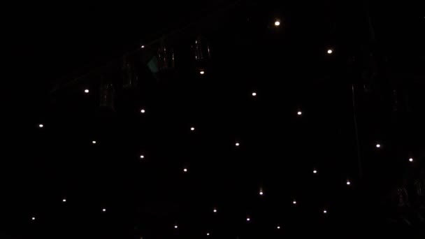 Verlichting op een concert. Podium verlichting. — Stockvideo