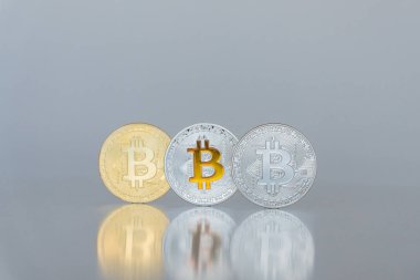 Bitcoins kümesi. Kripto para birimi. Sanal para birimi. Sanal iş