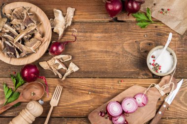 Konserve ve kurutulmuş mantar