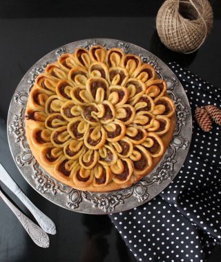 Lezzetli etli börek 