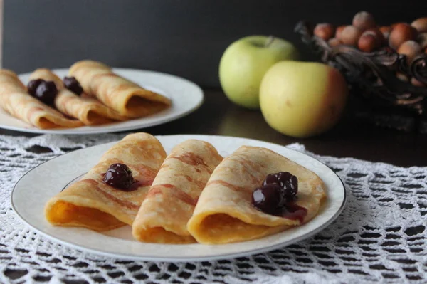 Sulu elma-kabak krep