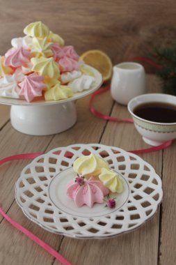 kremalı kurabiye kase