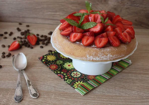 Tarta de fresa casera — Foto de Stock