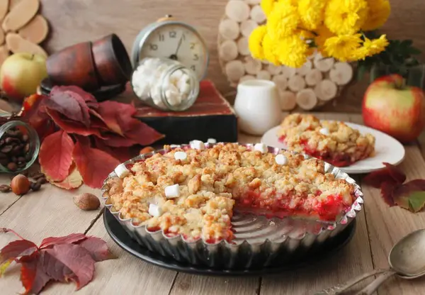 Tarta sin gluten de ciruela de manzana — Foto de Stock