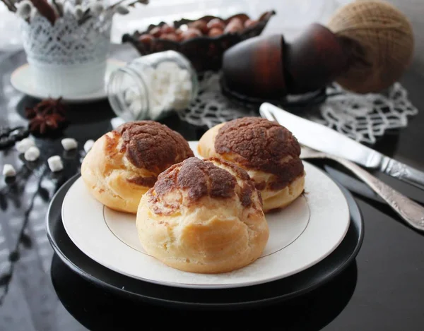 Προφιτερόλ Krokantom Cupcakes Καφέ Κρέμα Shu — Φωτογραφία Αρχείου