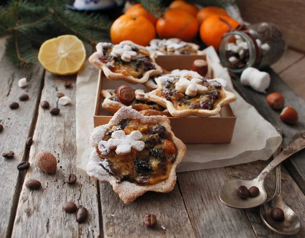 Paniers Noël Avec Fruits Secs Noix Images De Stock Libres De Droits