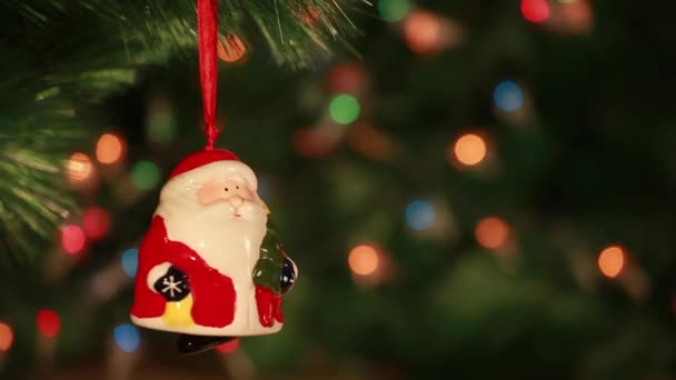 新的一年。圣诞树上的圣诞玩具。冬天 — 图库视频影像