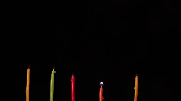 新的一年。蜡烛燃烧。消防 — 图库视频影像