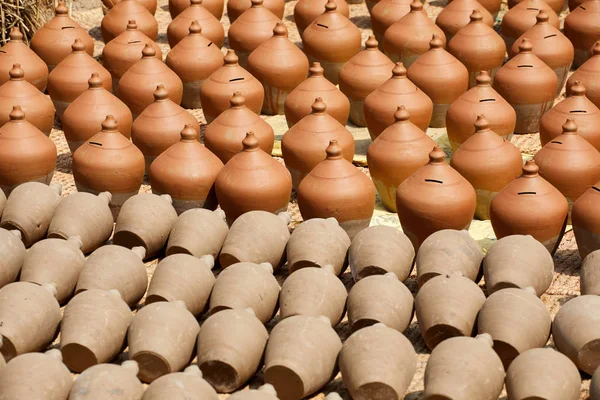 Nepal, çanak çömlek