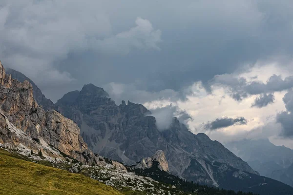 Górski Krajobraz Alpejski Dolomity Włochy — Zdjęcie stockowe