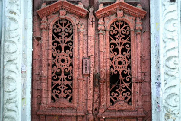 Oude rode deur — Stockfoto