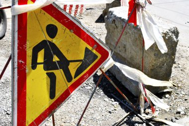 Yol işaret iş tamir