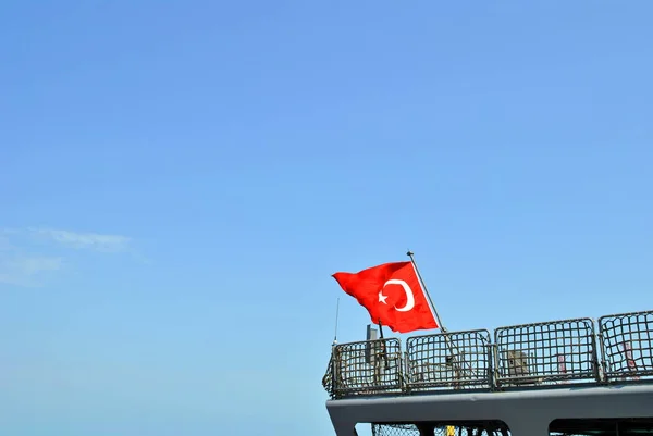 Turkish flag on ship — Stock Photo, Image