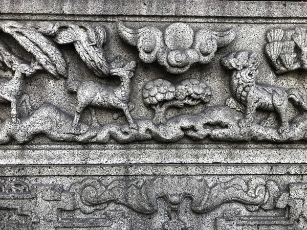 Historischer Chinesischer Stein Mit Skulpturen — Stockfoto