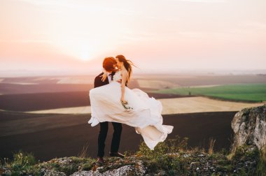 Dağlarda aşık çiftler