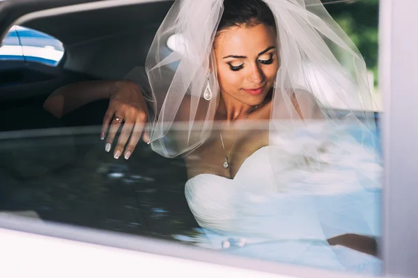 Noiva no dia do casamento — Fotografia de Stock