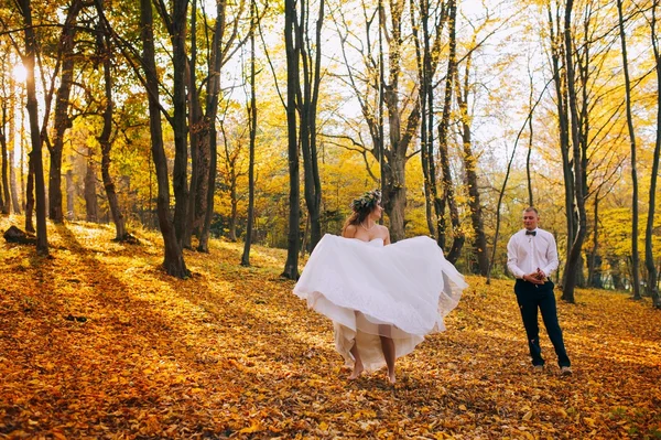 Casal no dia do casamento — Fotografia de Stock