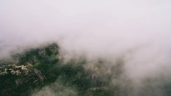 Schöne norwegische Berge — Stockfoto