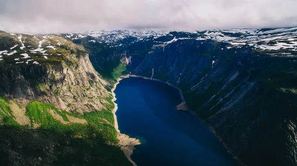 Piękne góry Norwegia — Zdjęcie stockowe