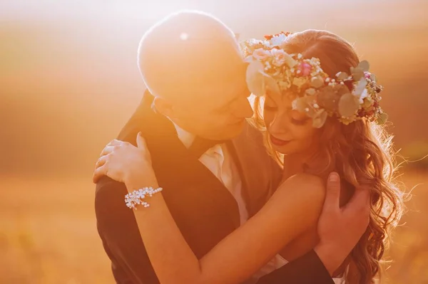 Hermosa pareja amorosa — Foto de Stock