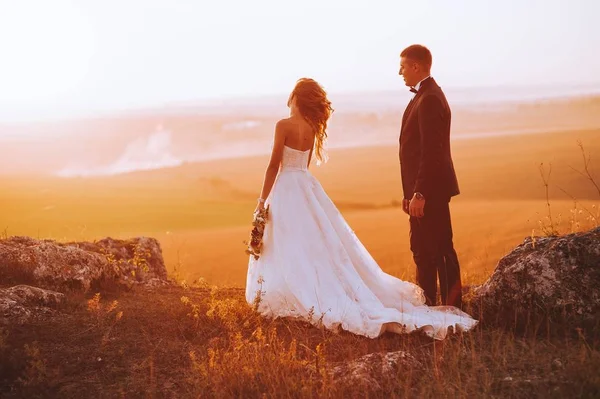 Hermosa pareja amorosa — Foto de Stock