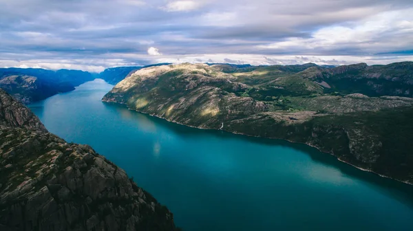 Красивые горы Норвея — стоковое фото