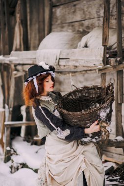 fare ile Kızıl saçlı kadın