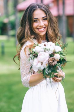 beyaz buket gelinle