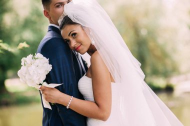 mutlu gelin ve damat