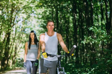 Çift binicilik bisiklet