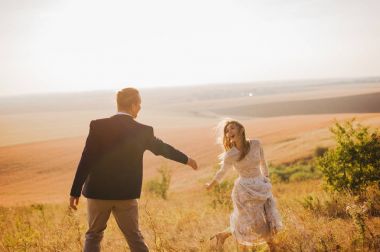 dağlarda yürümek çift