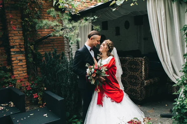 Bautiful pareja de boda — Foto de Stock