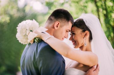 Güzel gelin ve damat