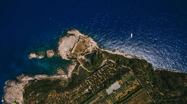 Kustlijn van Italië is vanuit de lucht — Stockfoto