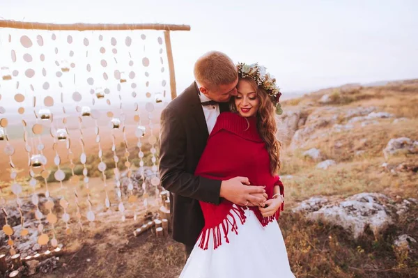 Jovem casal de casamento — Fotografia de Stock