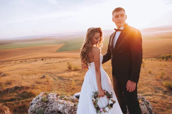 Hermosa pareja de boda — Foto de Stock