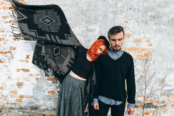 Kaç tuğla duvarın yanında