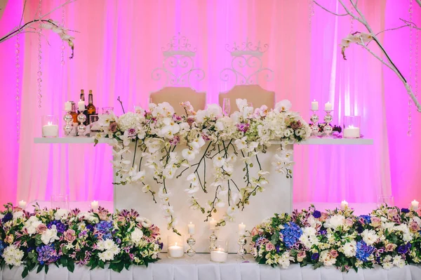 Restaurant decoratie voor bruiloft — Stockfoto
