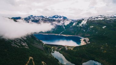  troller dil, Norveç